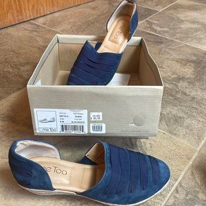 NEW - Me Too Blue Nights Shoes